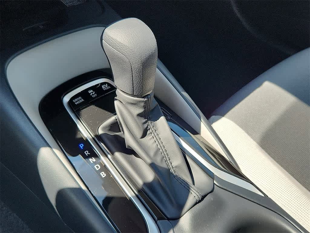 2025 Toyota Corolla LE 14