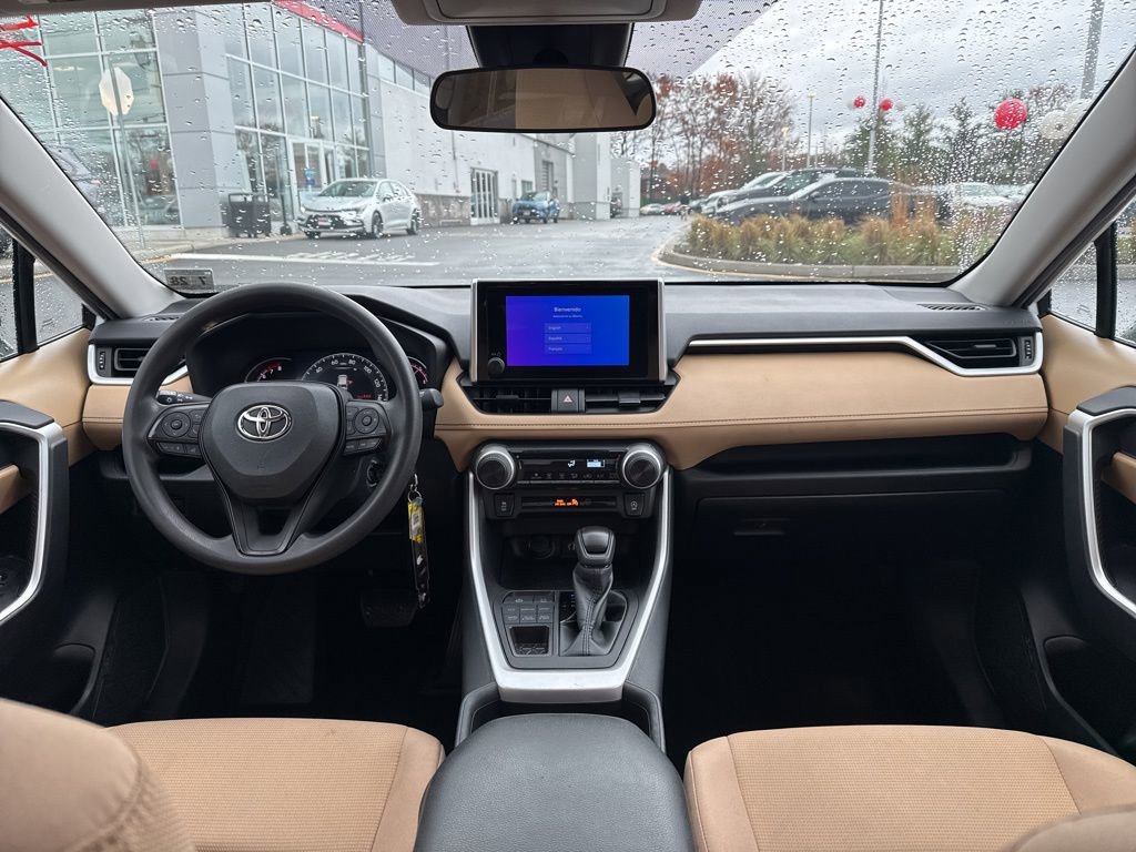 Thumbnail: 2023 Toyota RAV4 - 31