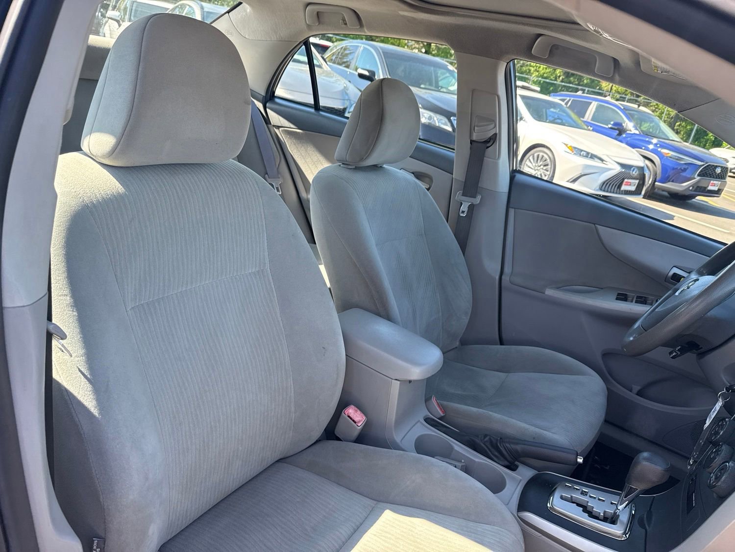 Thumbnail: 2010 Toyota Corolla - 21