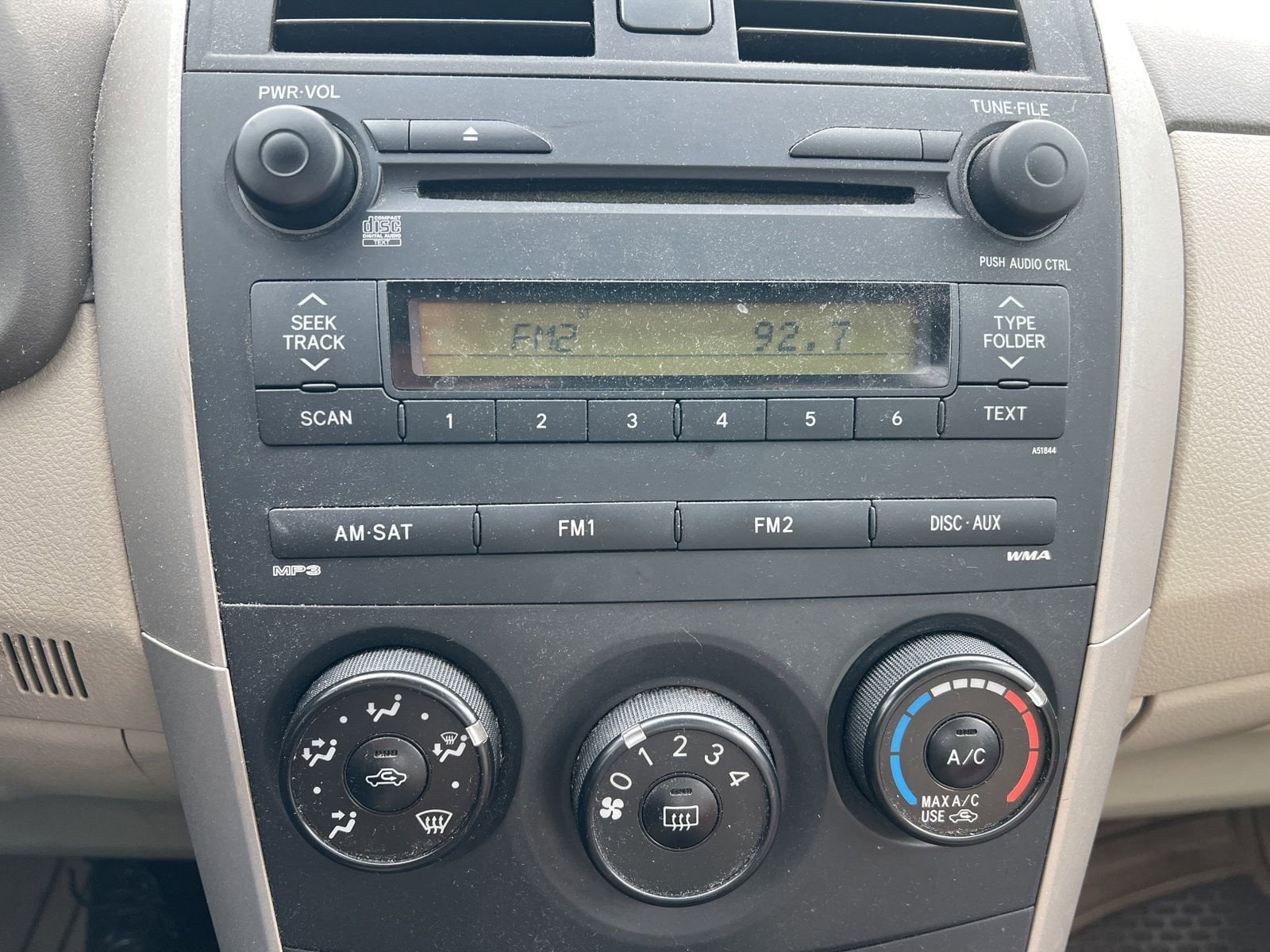 Thumbnail: 2009 Toyota Corolla - 13