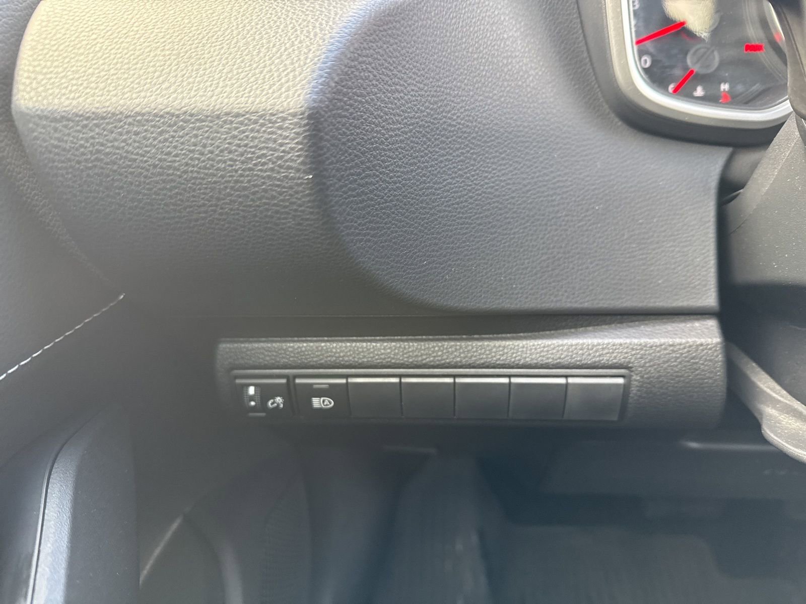 Thumbnail: 2022 Toyota Corolla - 27