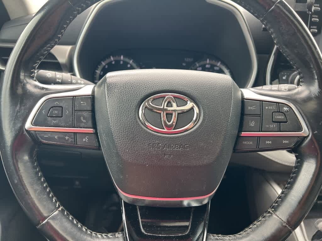 Thumbnail: 2021 Toyota Highlander - 19