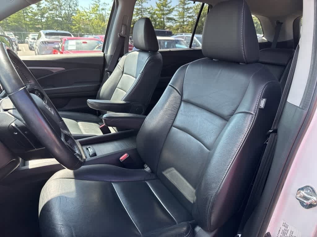 Thumbnail: 2021 Honda Pilot - 17