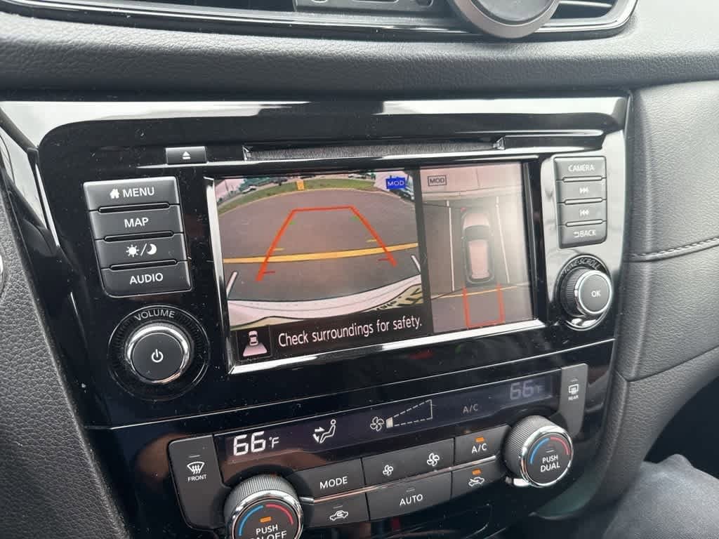 2019 Nissan Rogue SV 13