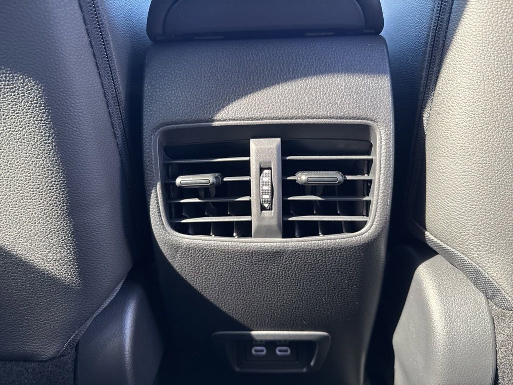 Thumbnail: 2026 Toyota Corolla Cross - 24