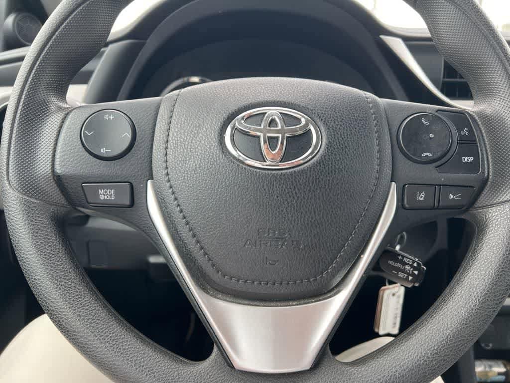 Thumbnail: 2018 Toyota Corolla - 18