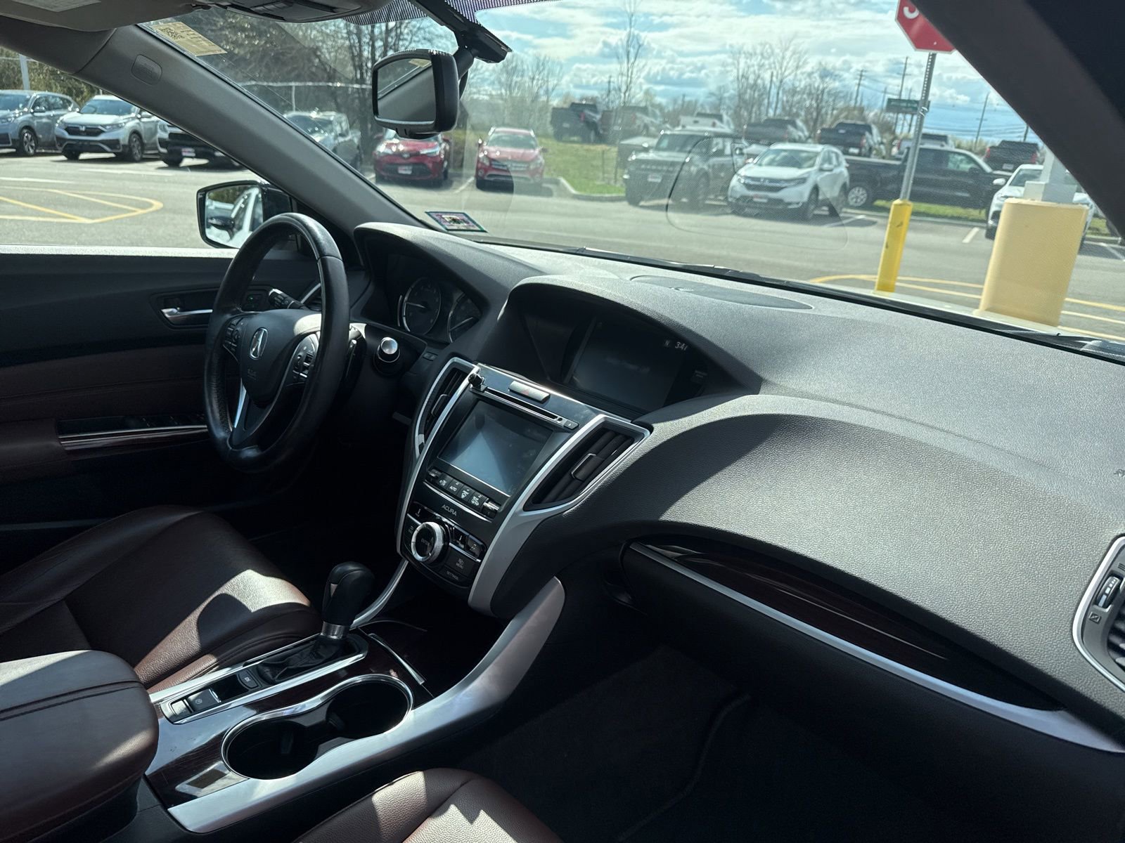 Thumbnail: 2017 Acura TLX - 19