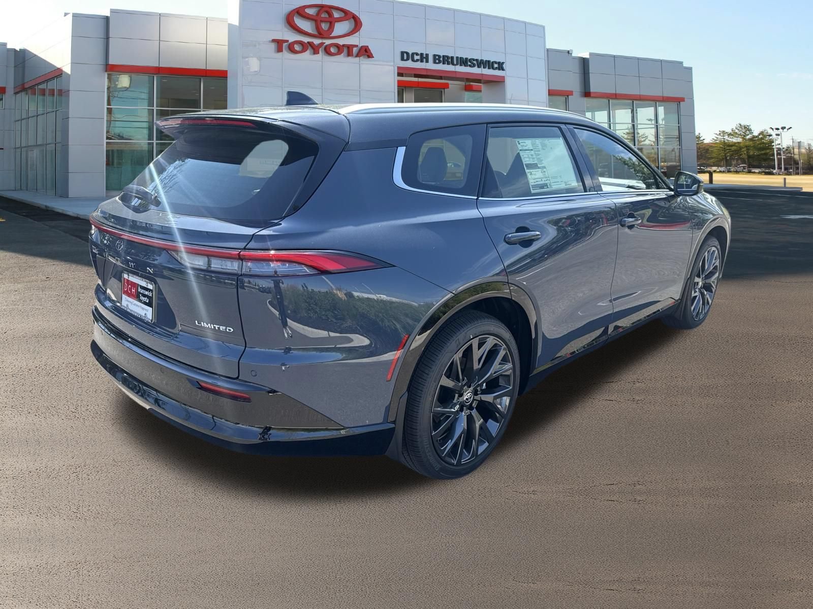 Thumbnail: 2026 Toyota Crown Signia - 4
