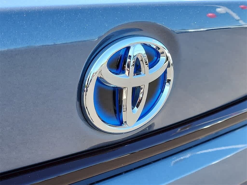 2025 Toyota Corolla LE 16
