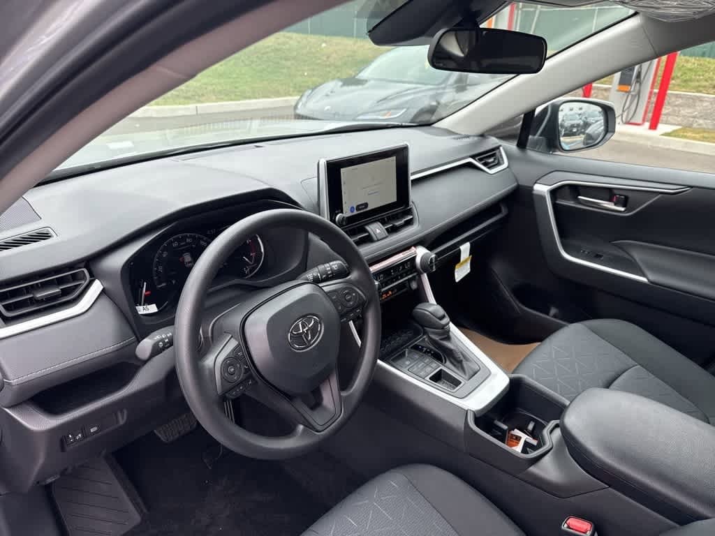 Thumbnail: 2025 Toyota RAV4 - 10