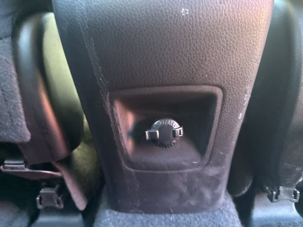 Thumbnail: 2016 Toyota RAV4 - 32
