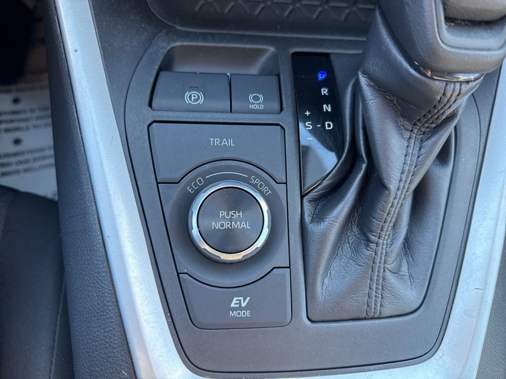 Thumbnail: 2019 Toyota RAV4 - 30