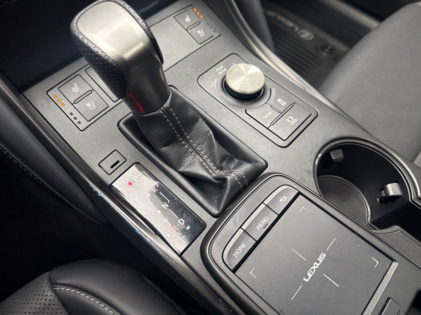 Thumbnail: 2022 Lexus IS - 27