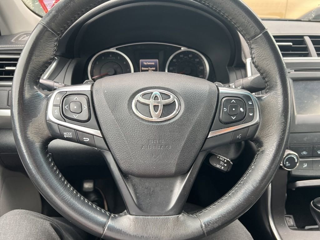 Thumbnail: 2017 Toyota Camry - 18