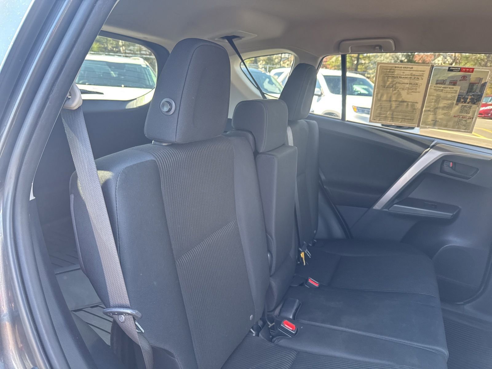 Thumbnail: 2018 Toyota RAV4 - 22