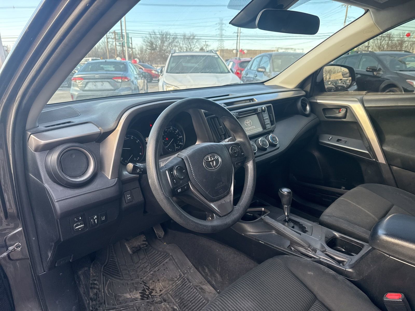 Thumbnail: 2017 Toyota RAV4 - 17