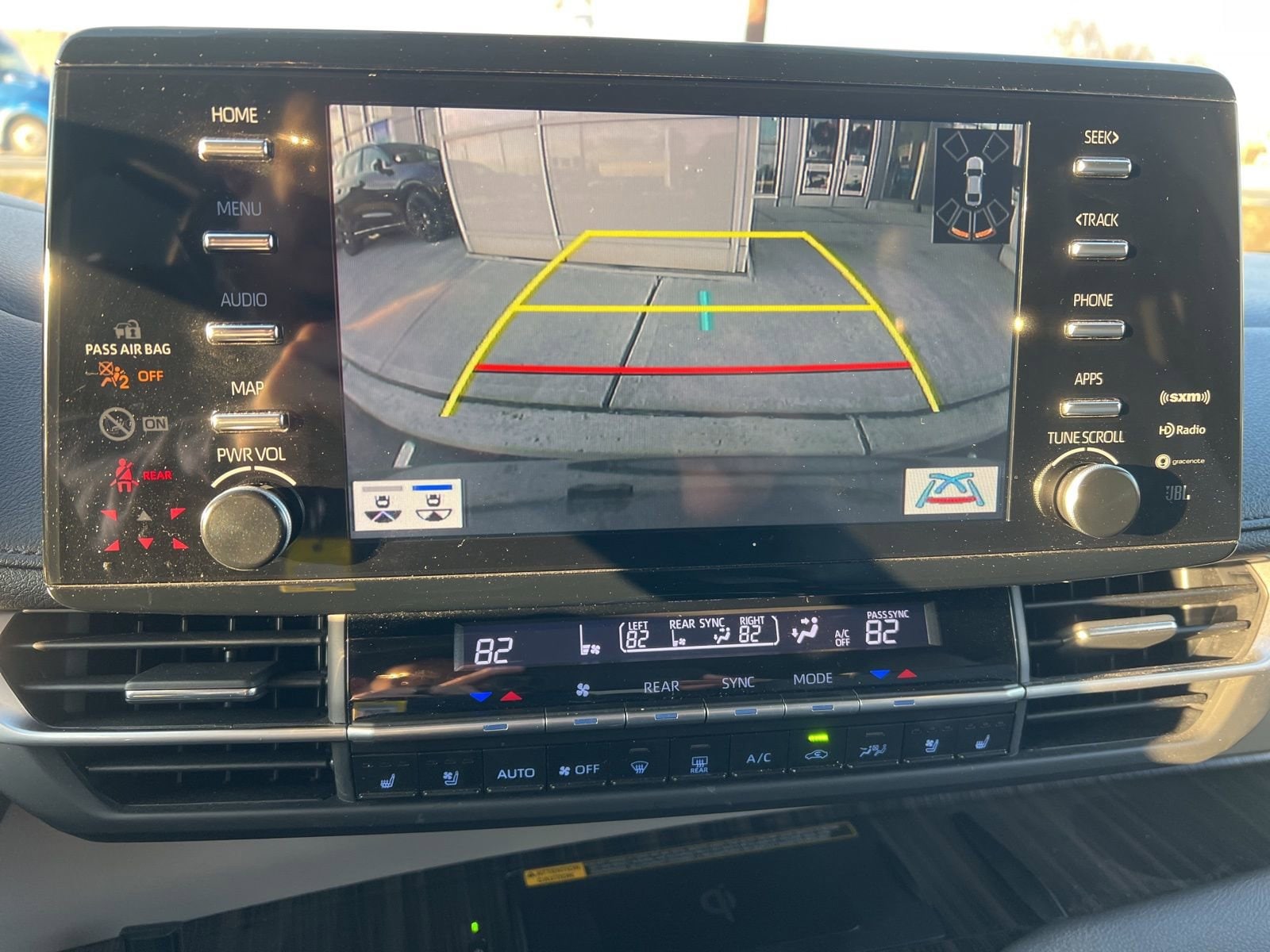 Thumbnail: 2023 Toyota Sienna - 13