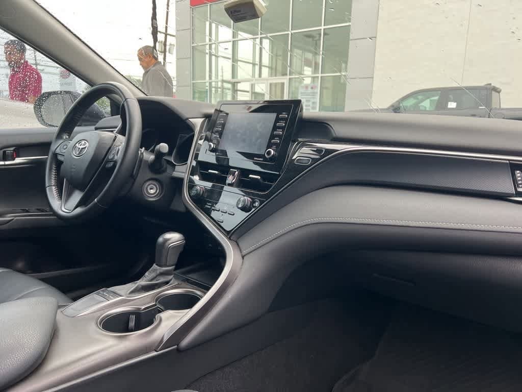 2022 Toyota Camry SE 15