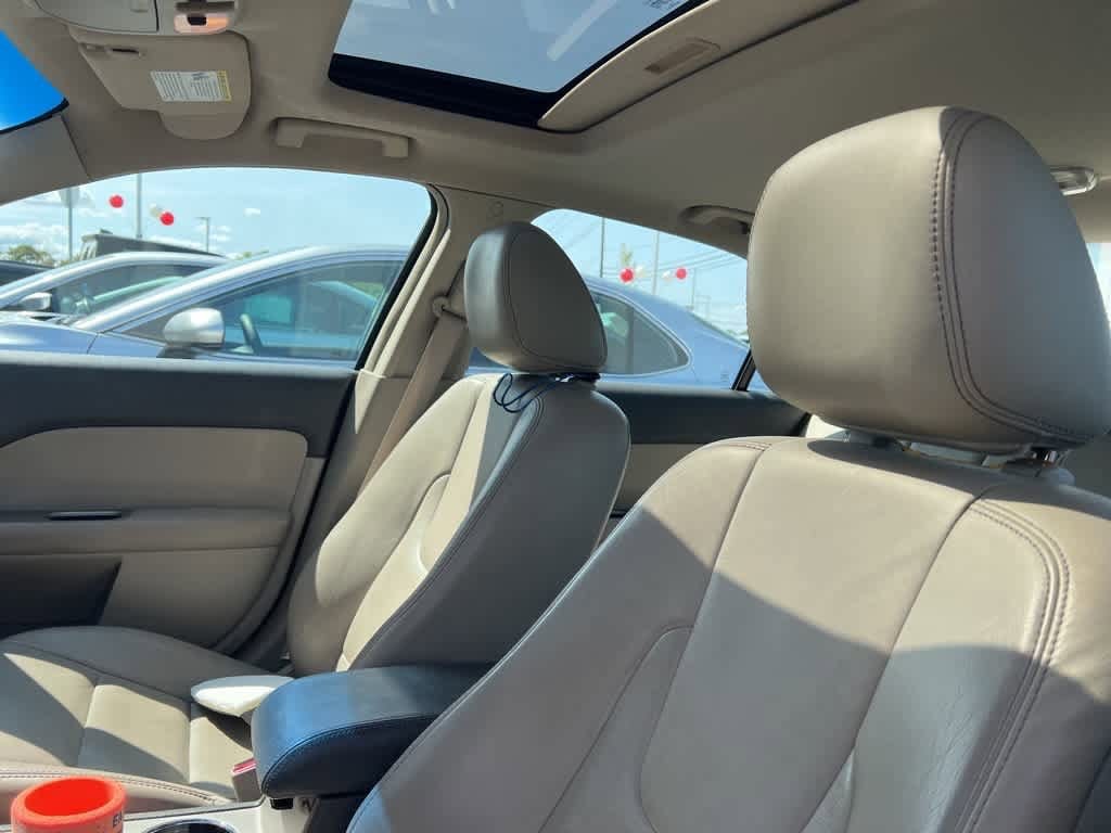 Thumbnail: 2010 Ford Fusion - 6