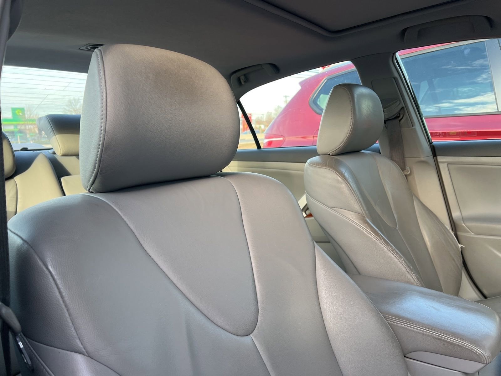 Thumbnail: 2010 Toyota Camry - 16