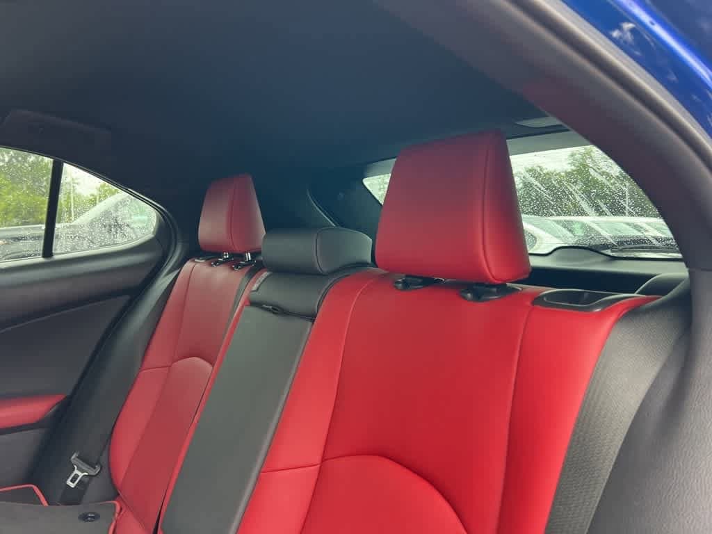 Thumbnail: 2021 Lexus UX - 16