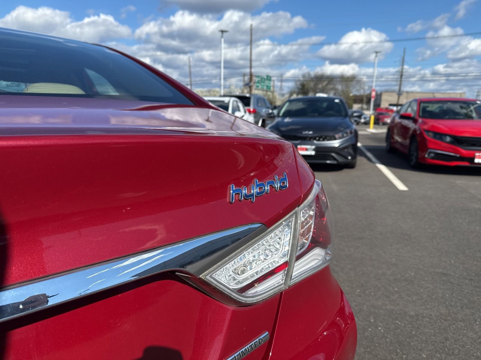 Thumbnail: 2015 Hyundai Sonata - 16