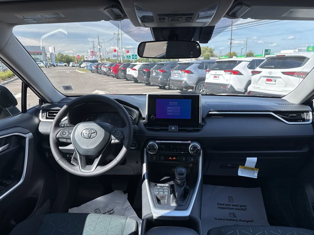 Thumbnail: 2025 Toyota RAV4 - 16