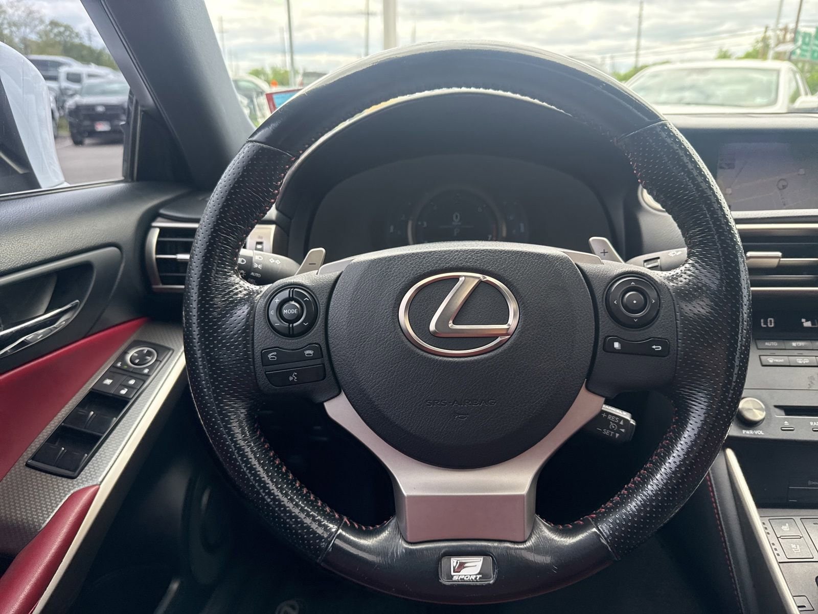 Thumbnail: 2016 Lexus IS - 28