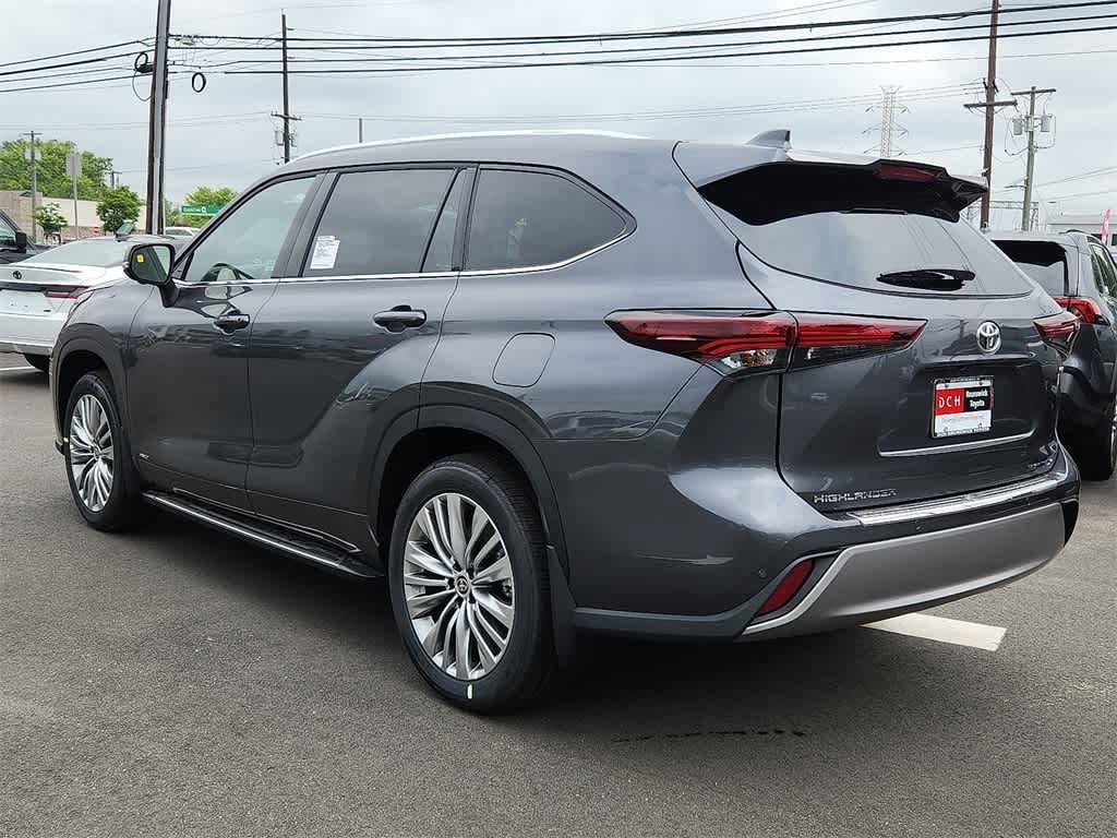 2025 Toyota Highlander Platinum 6