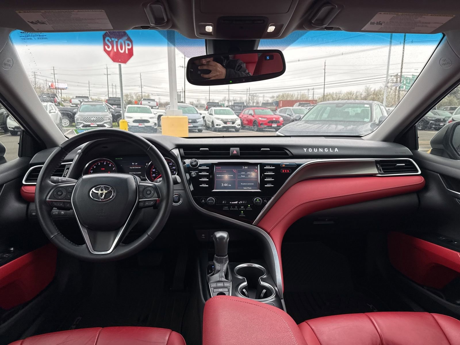 Thumbnail: 2018 Toyota Camry - 24