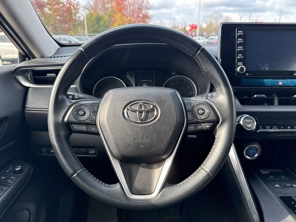 Thumbnail: 2021 Toyota Venza - 25