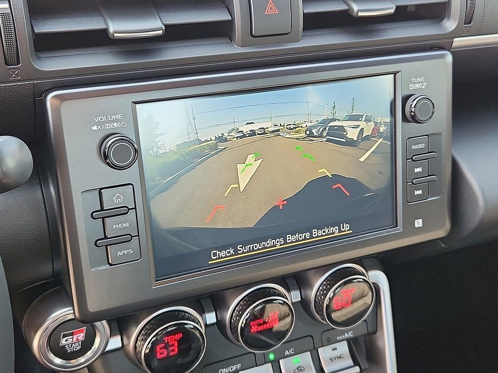 Thumbnail: 2025 Toyota GR86 - 10