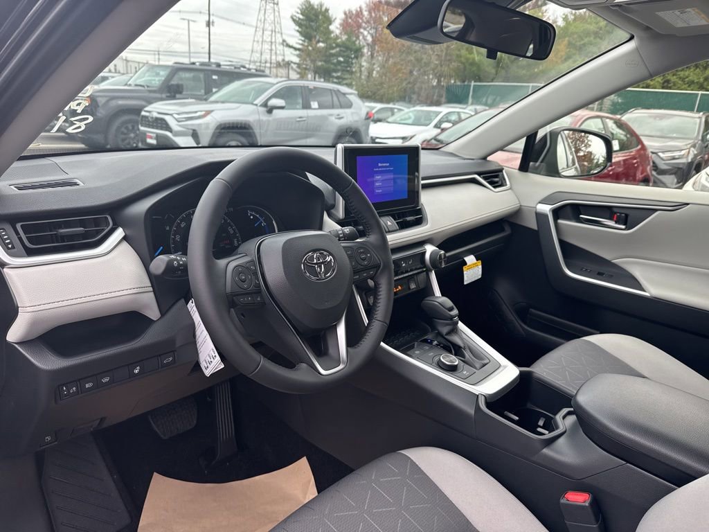 Thumbnail: 2025 Toyota RAV4 - 10