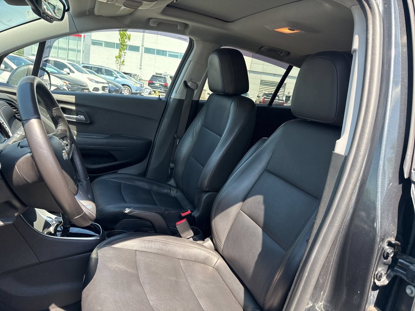 Thumbnail: 2017 Chevrolet Trax - 19