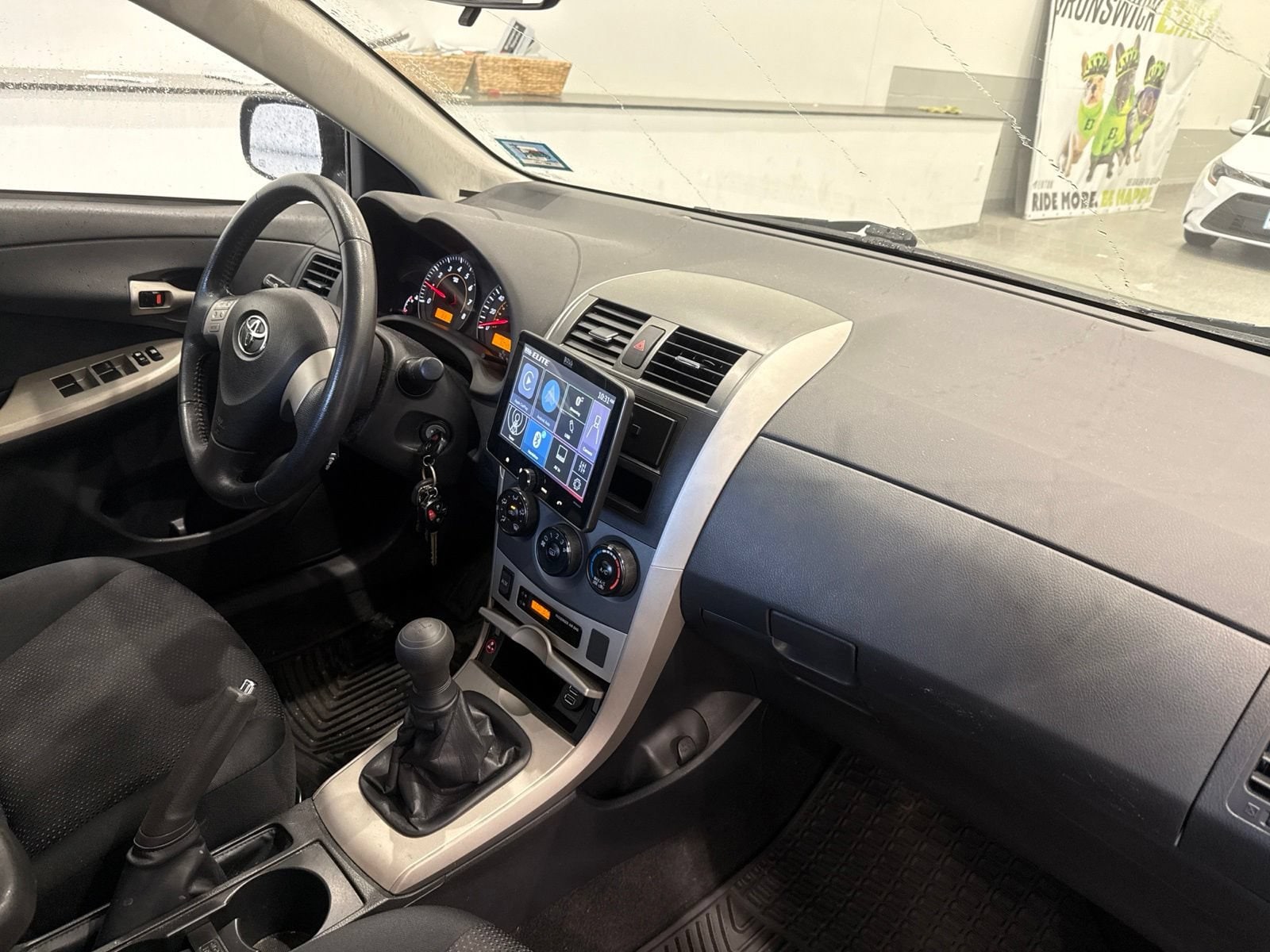 Thumbnail: 2010 Toyota Corolla - 22