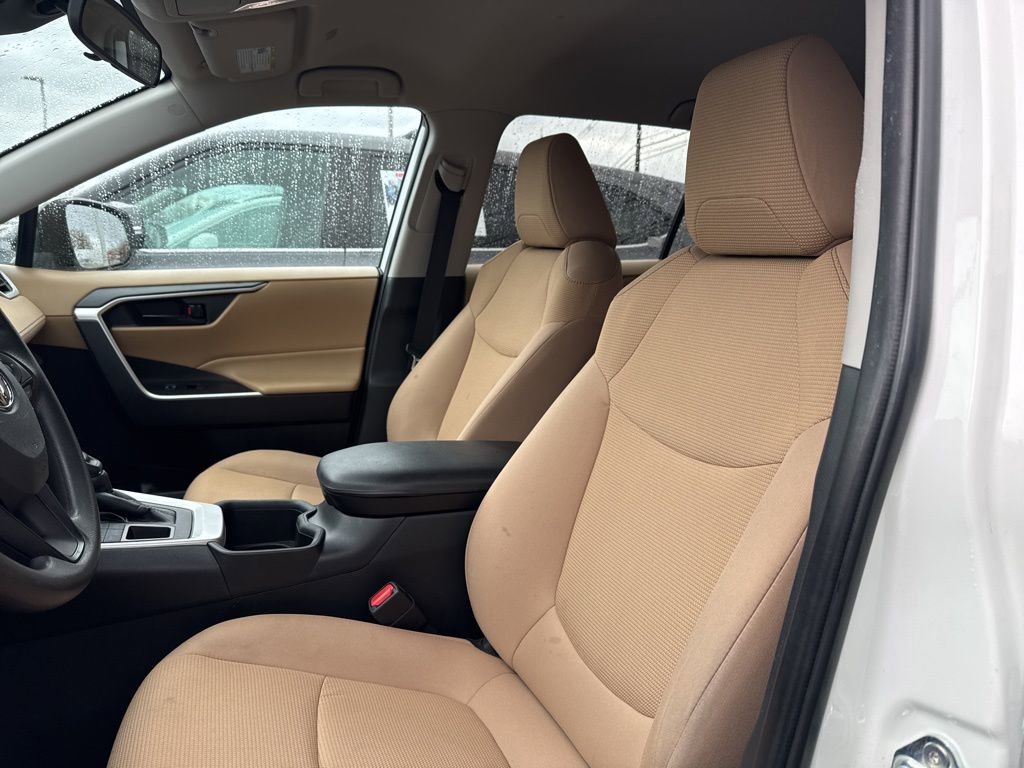 Thumbnail: 2023 Toyota RAV4 - 25