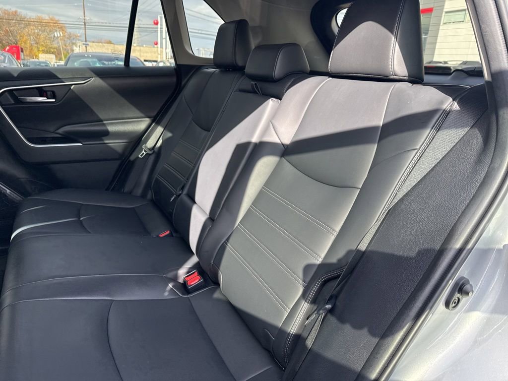 Thumbnail: 2020 Toyota RAV4 - 20