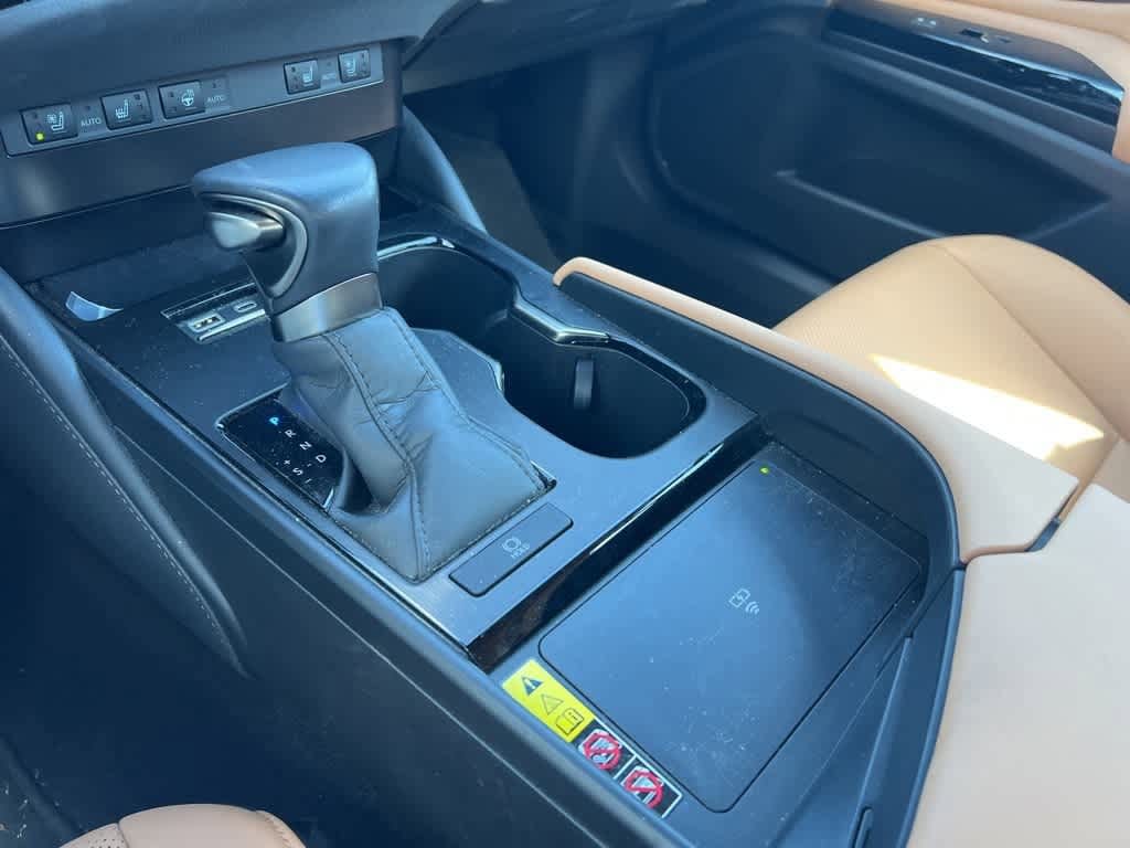 Thumbnail: 2024 Lexus ES - 25