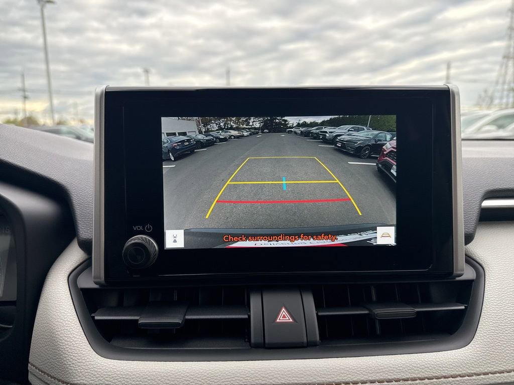 Thumbnail: 2025 Toyota RAV4 - 20