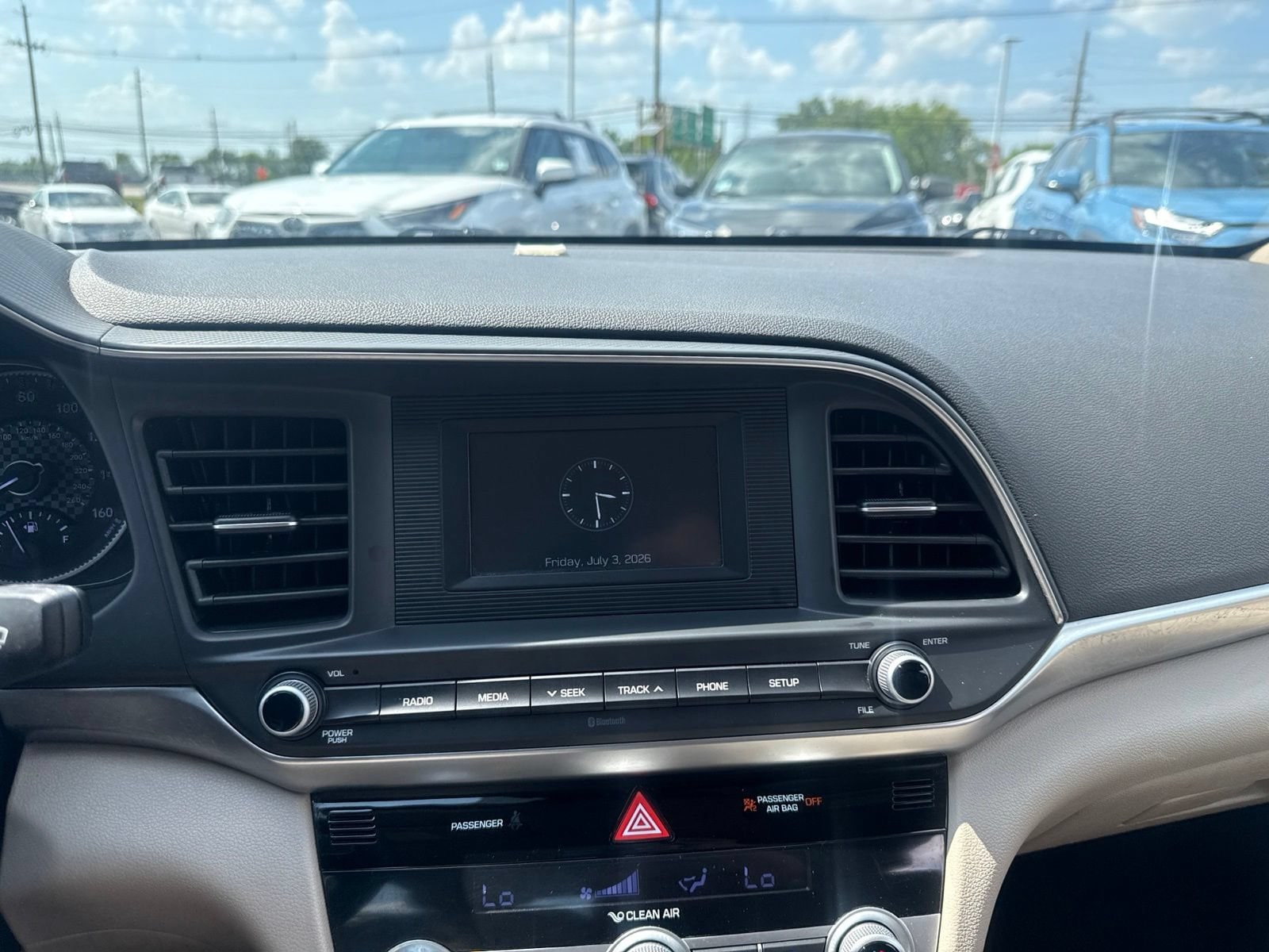 Thumbnail: 2020 Hyundai Elantra - 25