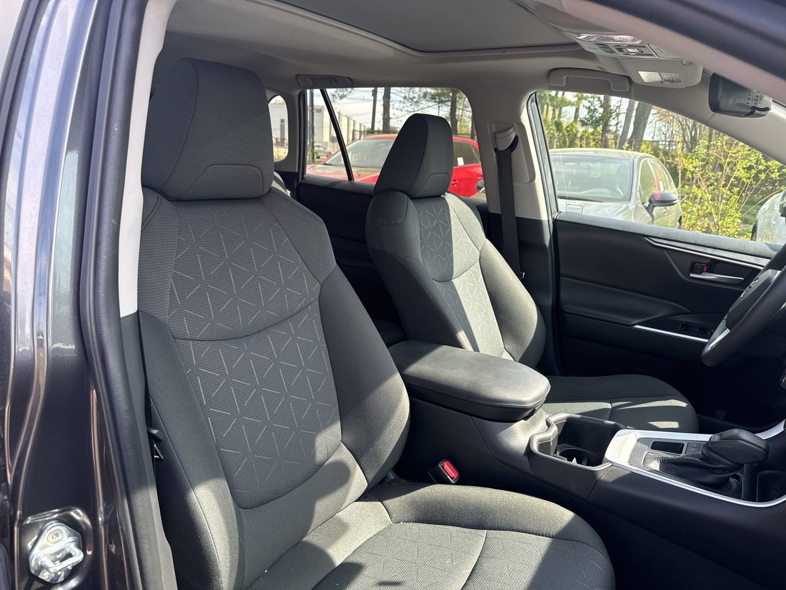 Thumbnail: 2023 Toyota RAV4 - 22