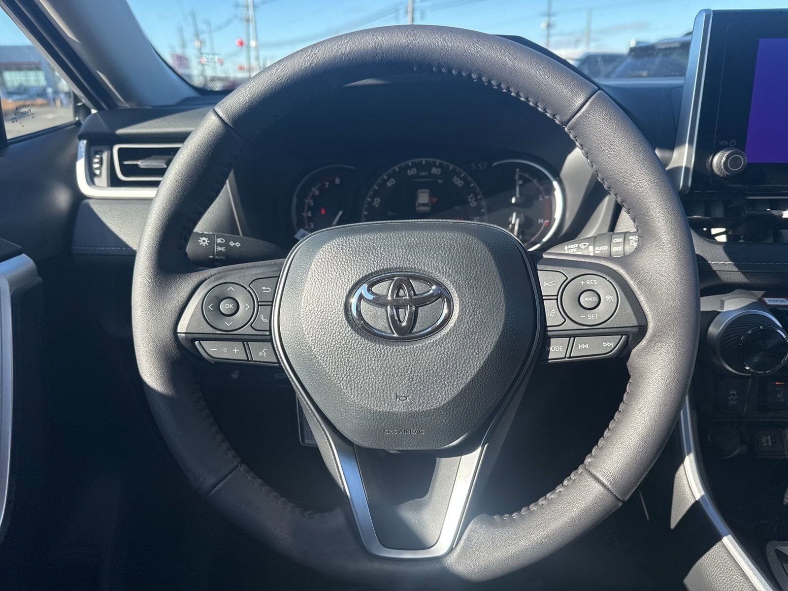 Thumbnail: 2025 Toyota RAV4 - 16