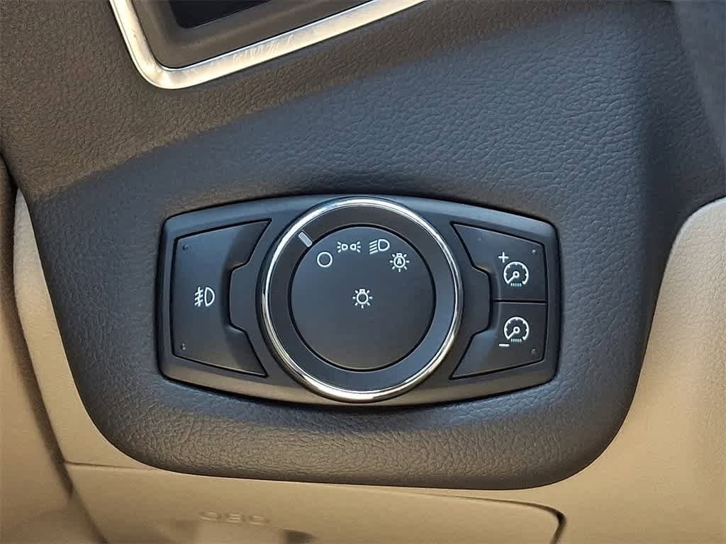 2013 Ford Escape SEL 31
