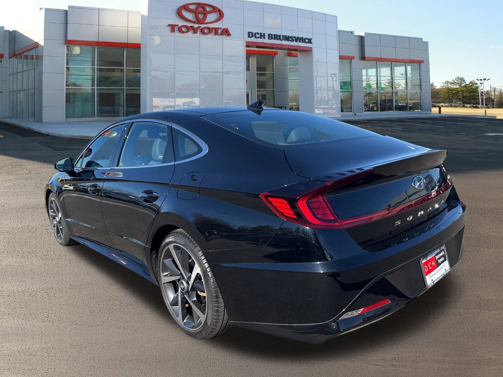 Thumbnail: 2023 Hyundai Sonata - 13