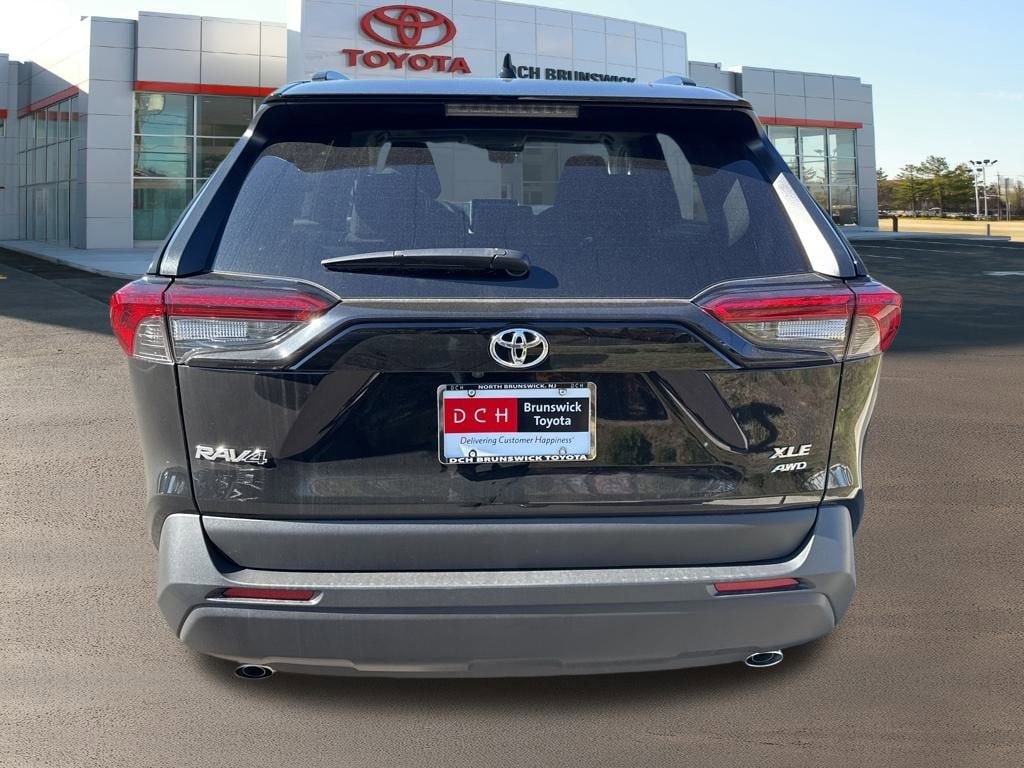 Thumbnail: 2025 Toyota RAV4 - 5