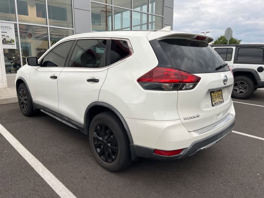 Thumbnail: 2018 Nissan Rogue - 4