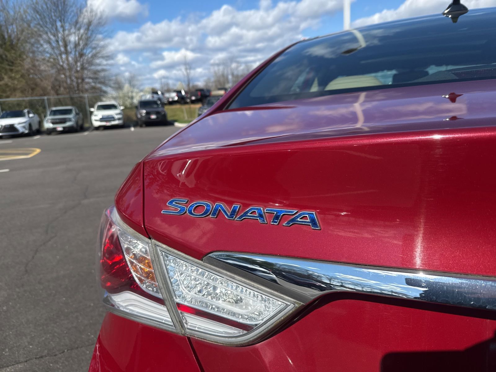 Thumbnail: 2015 Hyundai Sonata - 18