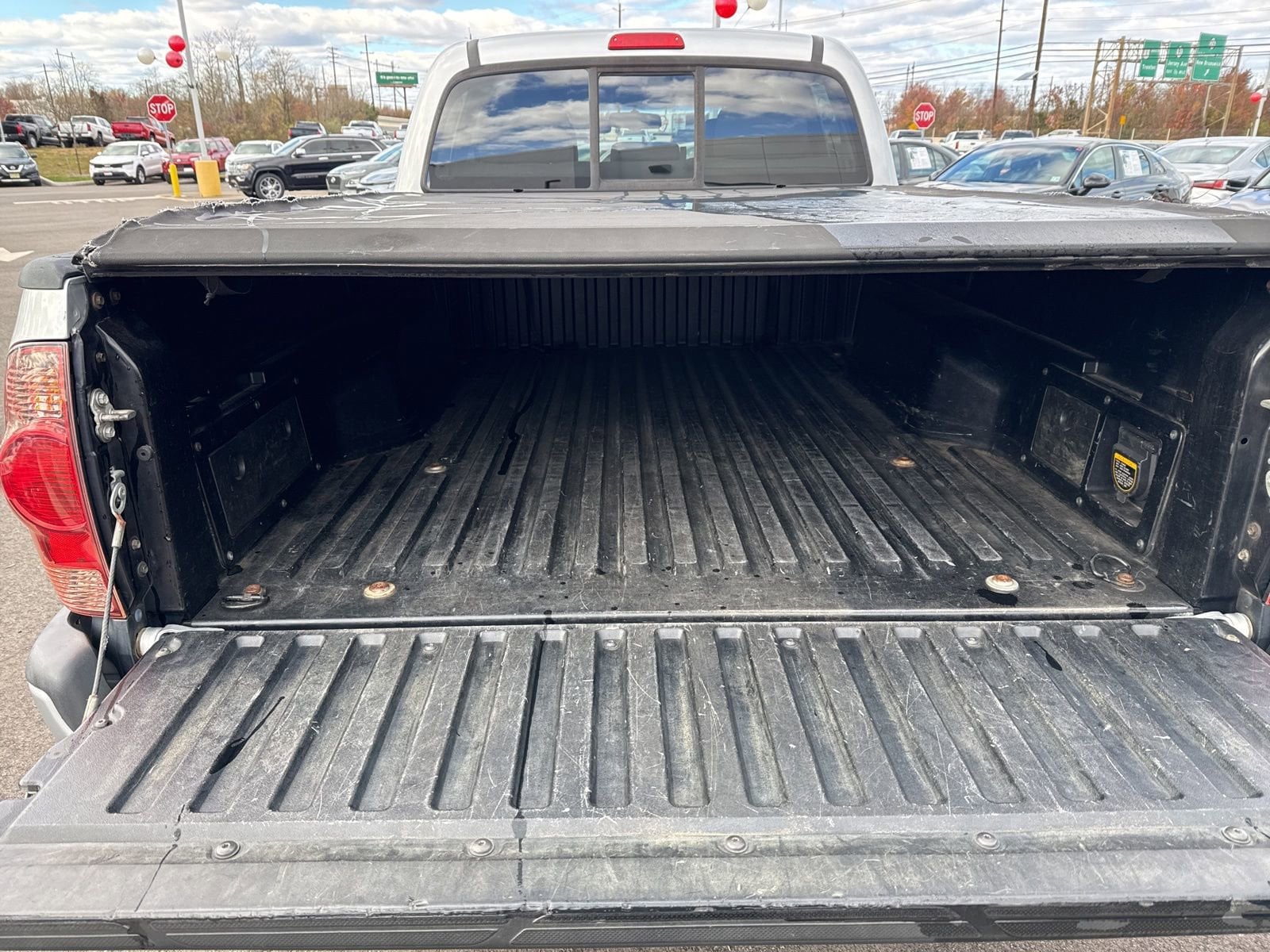 Thumbnail: 2008 Toyota Tacoma - 15