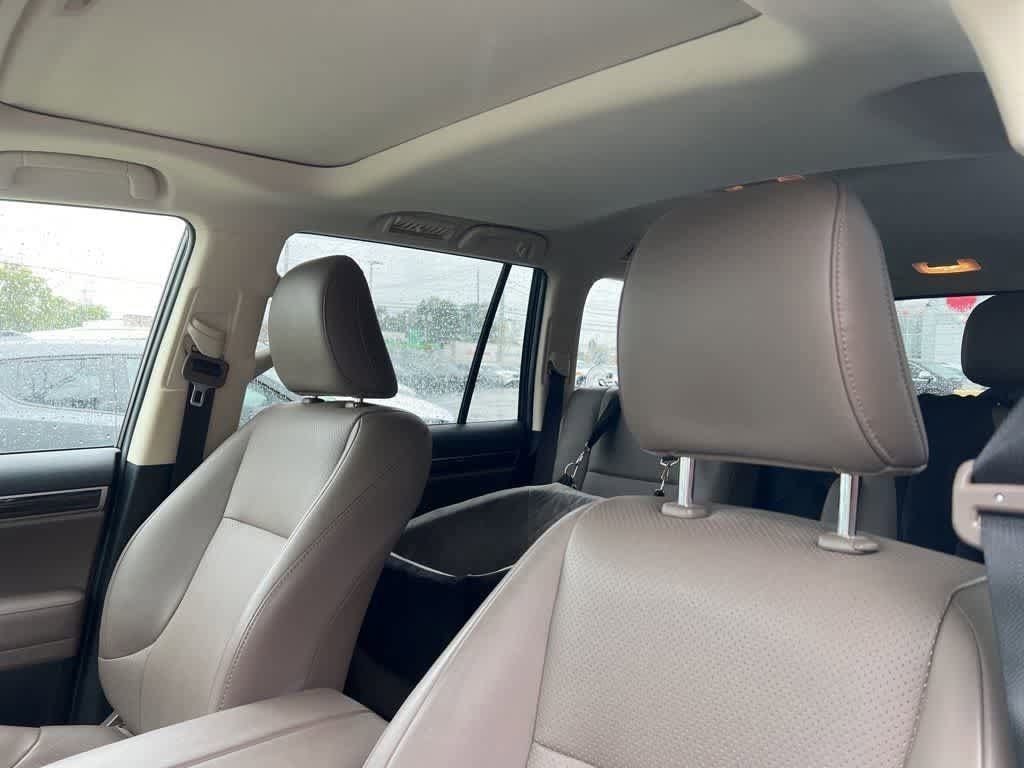 Thumbnail: 2022 Lexus GX - 18