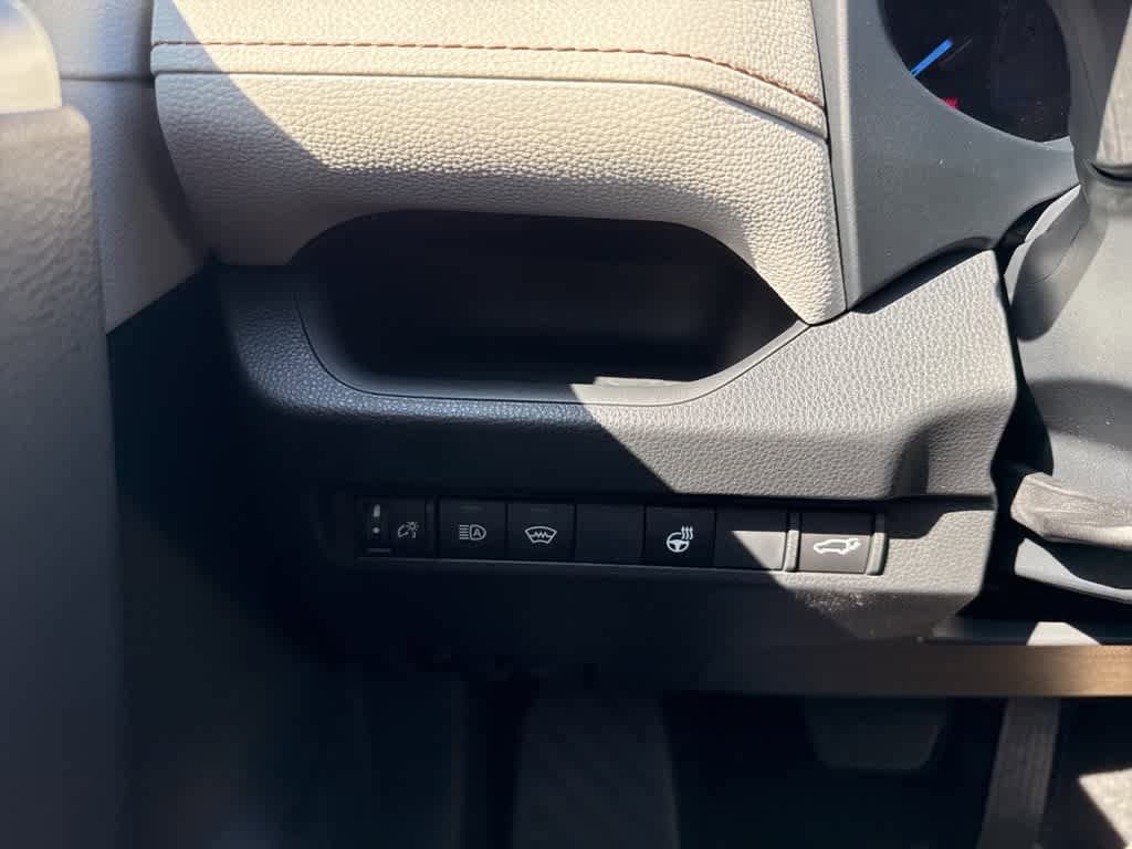 Thumbnail: 2025 Toyota RAV4 - 22